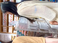 peeping chinese amateur upskirt.174