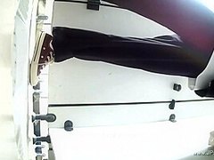 chinese girls go to toilet.314