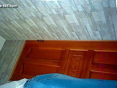 chinese girls go to toilet.315