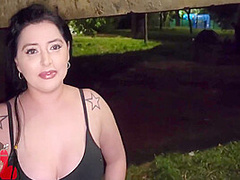 Transei Embaixo De Um Viaduto Com Barracas De Moradores De Rua. 11 Min - Monica Lima