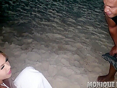 Monique Lopes - Interracial Na Areia Da Praia Do Rio De Janeiro Em Copa 9 Min