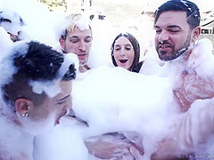 Make It Rain For The Ladies