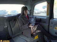Amateur taxi bigass bae fucked outdoor by lucky driver