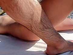 Une Fille Nous Regarde Nous Masturber Mutuellement Nue A Plage Publique Juicy July Sexe Publique