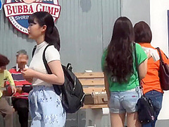 Chad White In Bangs Some Cute Japanese Tourist Girls - Wmaf