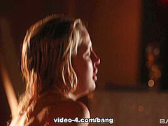 Sienna Day Enjoys A Threesome In A Heated Pool While At A Couples Retreat - Bang