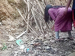 Aunty Ne Help Ke Badle Padosi Ko Apni Chut Chodi