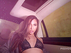 GIANNA DIOR AND SAVANNAH SIXX PLAY WITH THEIR PUSSY'S IN A LATENIGHT RIDE - PissVids