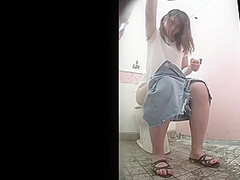 peeping beach changing room.49