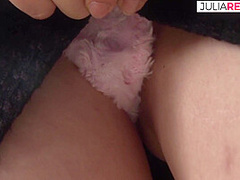 Babe Enjoys A 69 Then Gets Fucked Deep To A Cumshot