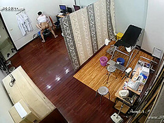 Hackers use the camera to remote monitoring of a lover's home life.615