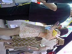 peeping chinese amateur upskirt.187