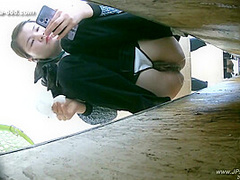 chinese girls go to toilet.318