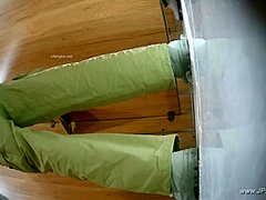 chinese girls go to toilet.319