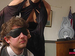 College domina pussylicked by blindfold sub while reading