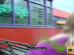 Public amateur mature 3way fucked outdoor on sex date