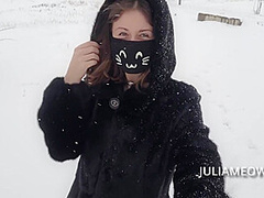 Milf Walks Almost Naked In Winter