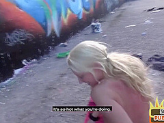 Public amateur German babe fucked outdoor after casting