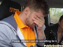 Driving slut pleasing her instructor to pass the test