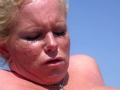 Horny Fuck With View Of The Sea - DeutscheOmas