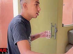 Depois Do Copo De Agua Ele Ganhou Um Boquete Da Ruiva Safada 8 Min