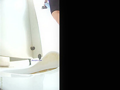 chinese girls go to toilet.321