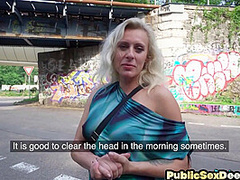 Real cougar pulled and fooled by agent
