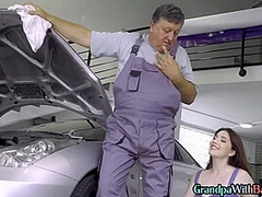 Old mechanic fuck 21yo slut in shop for better price