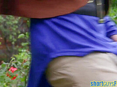 Shorty dude pussyramming MILF slut