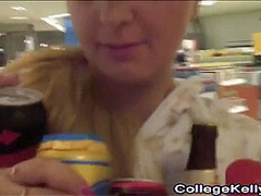 Amatur coed blonde teen sneaking around