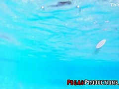 Shows Her Pussy Underwater - Sweet Amy Lee