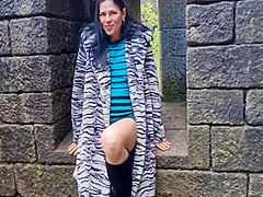 Outdoor And Pissing 6 Min