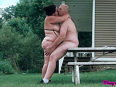 Outdoor Dick Sucking Session With Missy And George