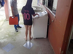 Dona De Casa Casada Paga Tecnico De Maquina De Lavar Com A Bunda Enquanto Marido Corno Esta Fora 10 Min