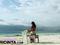 Horny Babe Tita Sahara Showing Her Perfectly Tanned Naked B
