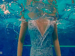 One Piece - Wifey Stuns Everyone In Amazing Hot Bathers And Flashes Her Perfect Tits