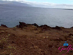 Take Her Out The Cliffs To Get Freaky