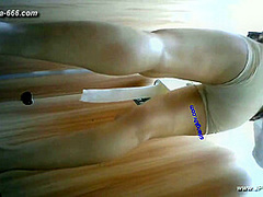 chinese girls go to toilet.322