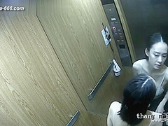 Hackers use the camera to remote monitoring of a lover's home life.625