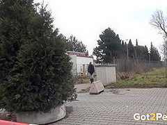 Chicks Squeezed The Bladder And Pee Themselves