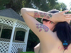 Virtual Date - Cute Brunette Went Outside To Pee