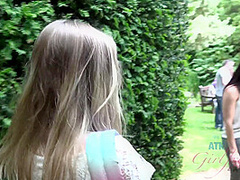 Virtual Vacation In London With Rachel James 7/10