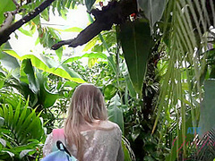 Virtual Vacation In London With Rachel James 7/10