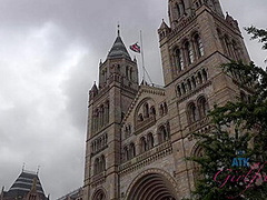 Virtual Vacation London Holly Hendrix 3/6