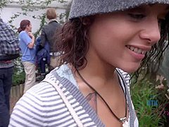 Virtual Vacation London Holly Hendrix 3/6