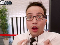 Alt flight attendant got smash by pilot after pussylicking