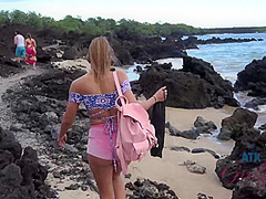 Virtual Vacation On Hawaii With So Hot Moka Mora 1/6