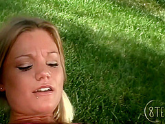 Kelly Ripps In 8teenhub Is Bait