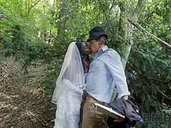 BRIDE4K. Bride’s Last Resort