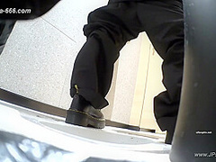 chinese girls go to toilet.498